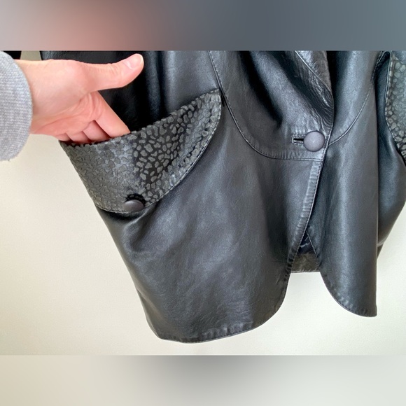 Vintage black leather puff sleeve sueded abstract dot patterned jacket - Picture 10 of 16